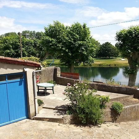 Le Gite Du Port Saint-Pierre-de-Boeuf Pokoj fotografie
